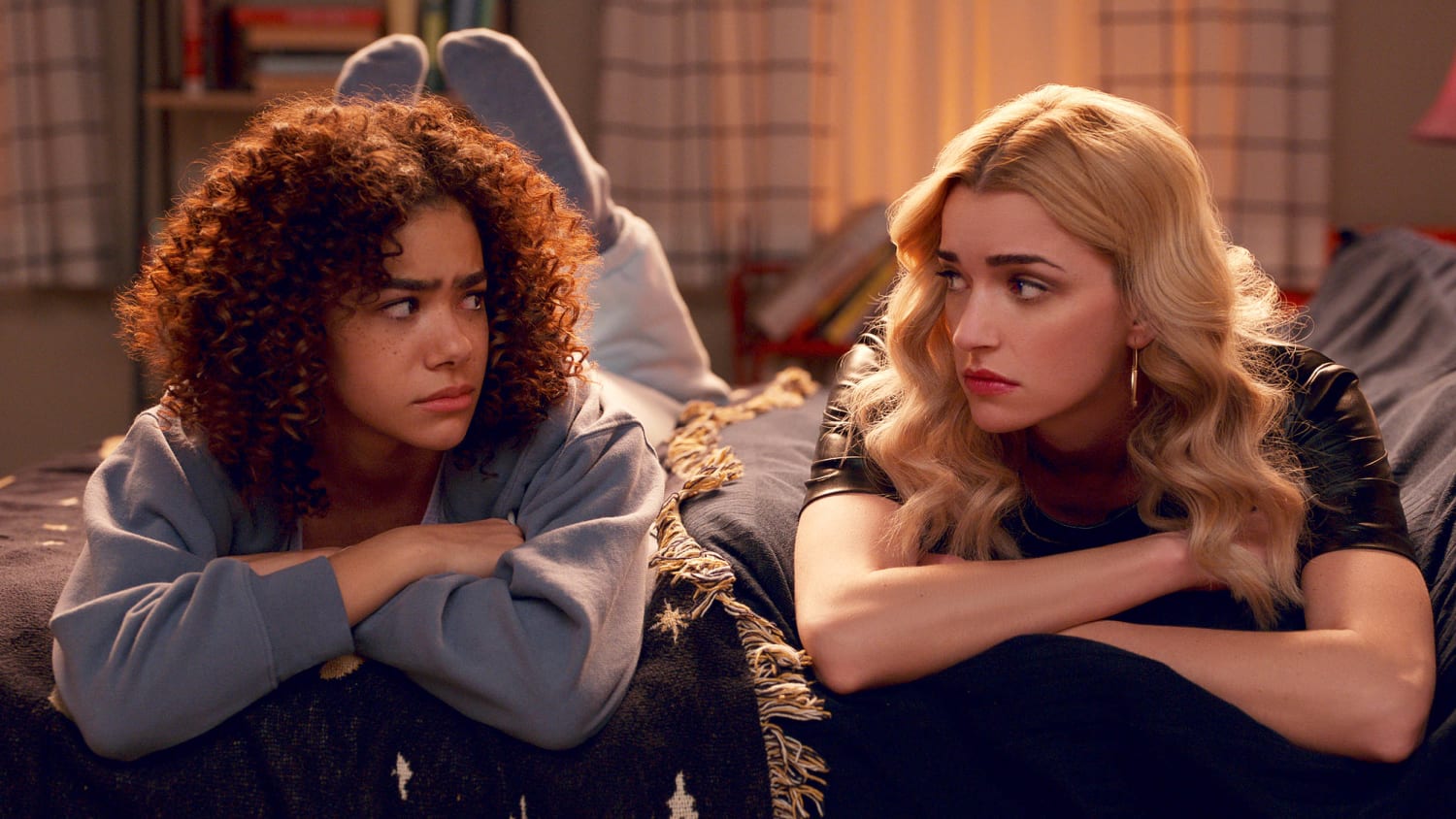 when does ginny and georgia come out season 3