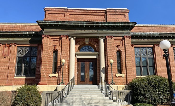 Is there an official visitor center in Athens, Georgia Is there an official visitor center in Athens, Georgia